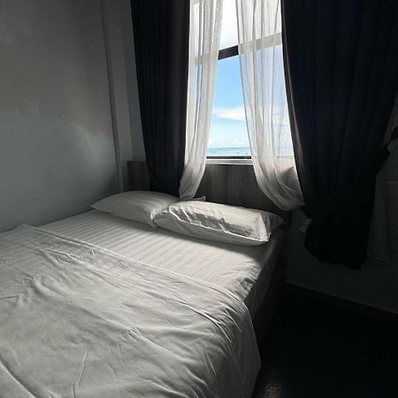 The Room Inn - Pasir Panjang Кампунґ-Куала-Бесут Екстер'єр фото